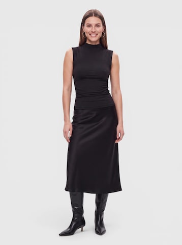 everly® Top in Zwart
