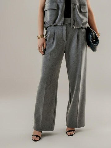 WEARABLE STORIES Wide leg Pleat-Front Pants 'Daria' in Grey