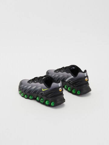 Nike Sportswear Platform trainers 'AIR MAX DN8' in Black