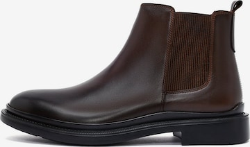 Derimod Chelsea Boots in Brown: front