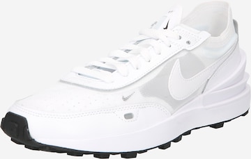 Baskets basses 'WAFFLE ONE' Nike Sportswear en blanc : devant