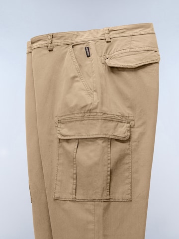 regular Pantaloni 'M-YASUNI SUM' di NAPAPIJRI in beige