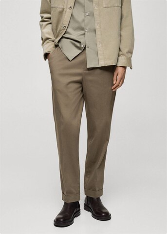 MANGO MAN Regular Pleat-Front Pants 'Jean' in Green: front