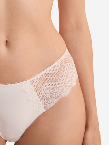 Panty 'Eclipse' di ETAM in beige