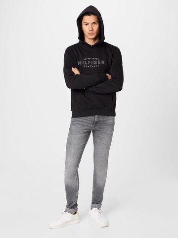 TOMMY HILFIGER - Sudadera en negro