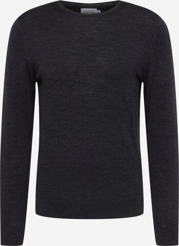 Pull-over Calvin Klein en noir : devant