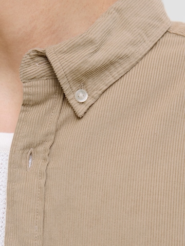 JACK & JONES Regular fit Button Up Shirt 'JJECLASSIC' in Beige