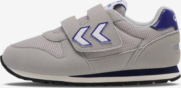 Hummel - Zapatillas deportivas en gris: frente