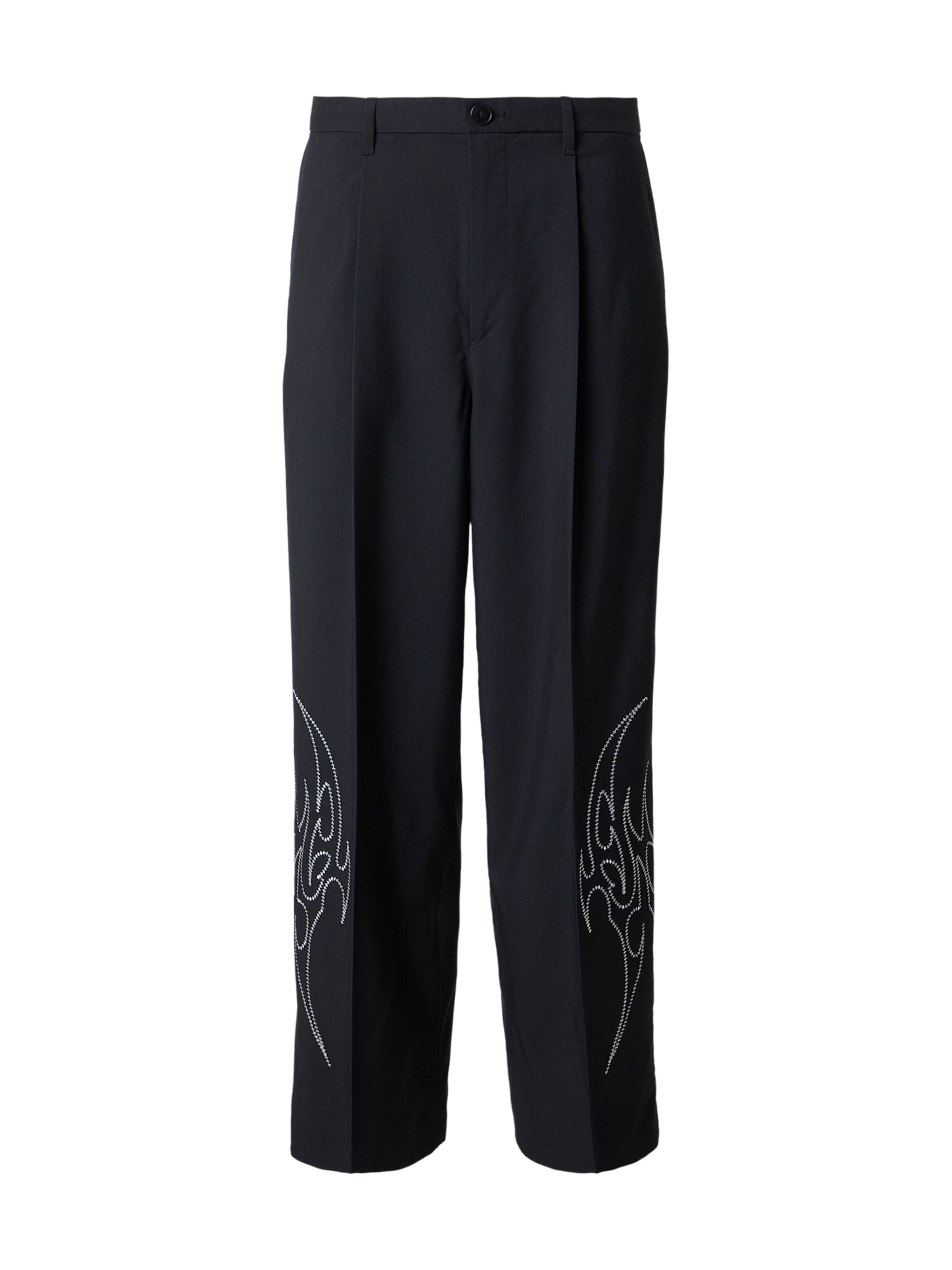 WEEKDAY Loosefit Παντελόνι πλισέ σε μαύρο: μπροστά