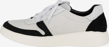 MO Sneakers in White: front