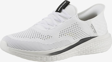 SKECHERS Slip-Ons in White: front