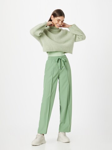 UNITED COLORS OF BENETTON Wide leg Pleated Pants in Green