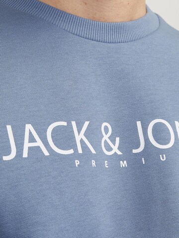 JACK & JONES Sweatshirt in Blauw