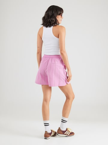 FRNCH PARIS Regularen Hlače | roza barva