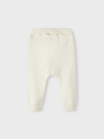 Tapered Pantaloni 'Takki' di NAME IT in beige