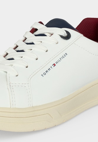 TOMMY HILFIGER - Zapatillas deportivas 'HAMPTON' en blanco