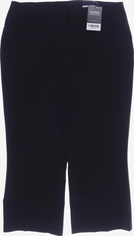 Orwell Shorts in XL in Black: front