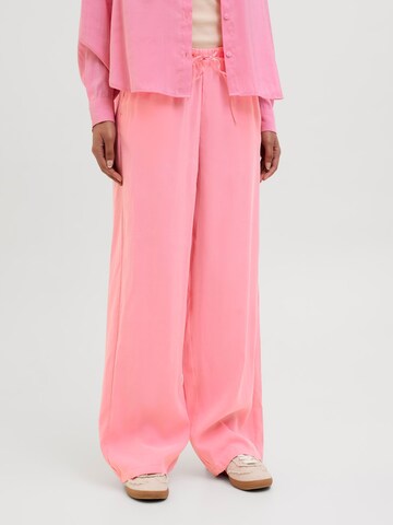 Regular Pantalon 'JXFIE' JJXX en rose : devant