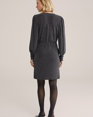 WE Fashion Šaty - Čierna