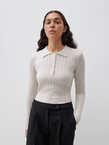 ABOUT YOU x Marie von Behrens Shirt 'Elena' in Beige: voorkant