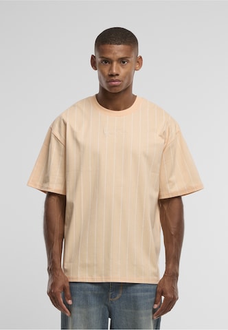 Karl Kani Shirt 'Essential' in Oranje: voorkant