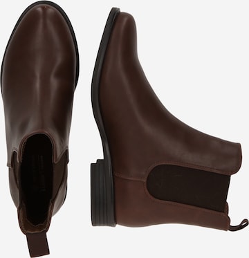 Call it spring promo on sale