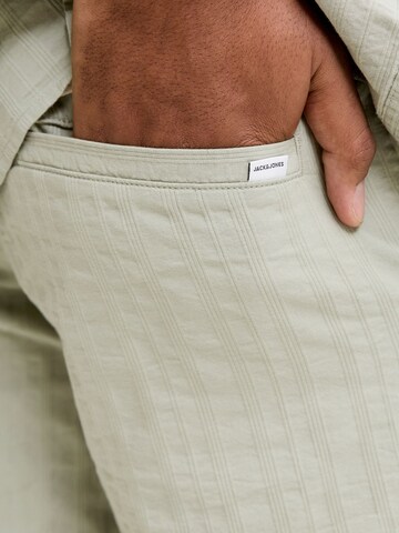 regular Pantaloni di JACK & JONES in verde