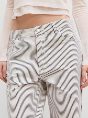 EDITED Wide Leg Jeans 'Liv' i hvid