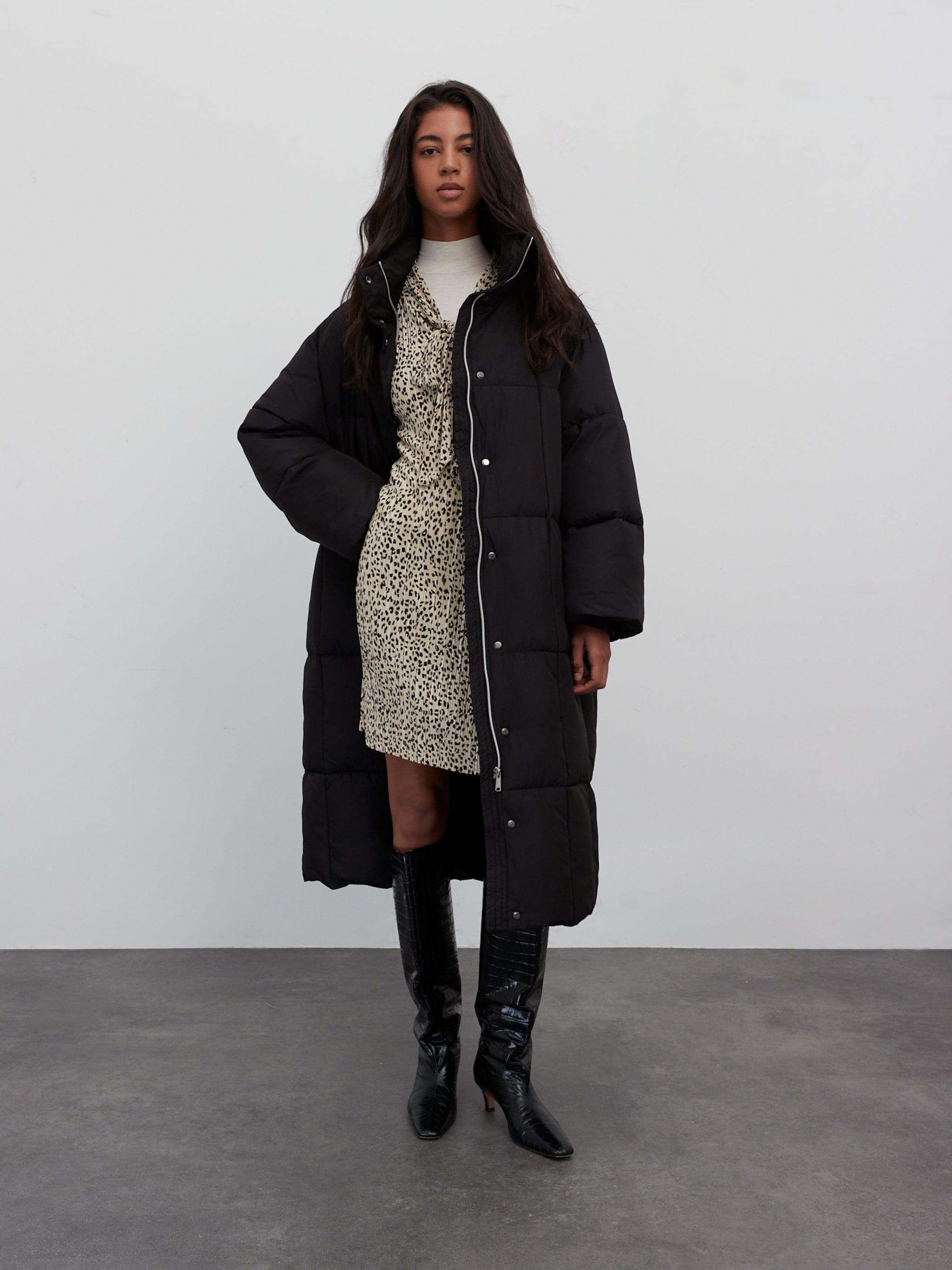 EDITED Produits Manteau d’hiver 'Momo' noir