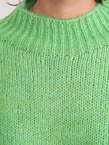 Pullover di MixRay in verde