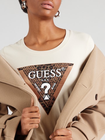 GUESS Μπλουζάκι σε μπεζ