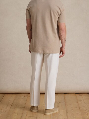 DAN FOX APPAREL - regular Pantalón de pinzas 'Kadir' en blanco