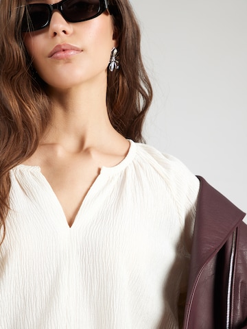 s.Oliver Pluus, värv beež