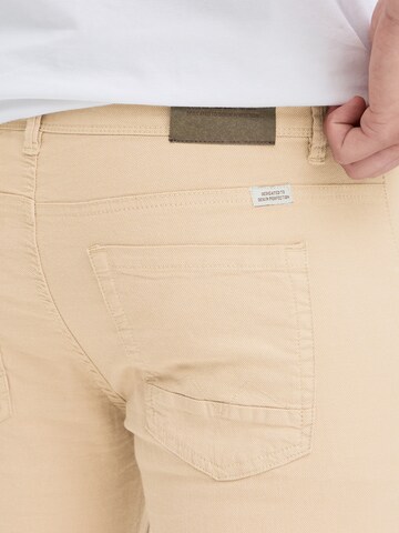 Coupe slim Pantalon 'BHEdford' BLEND en marron
