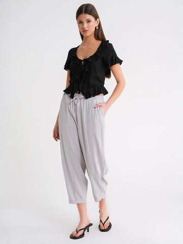 MixRay - Folgado Calças em cinzento