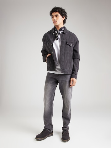 Regular Jean 'Pete' QS en gris