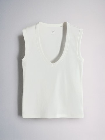 The Set Top in Beige