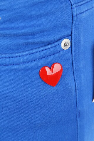 Love Moschino Skinny-Jeans 26 in Blau