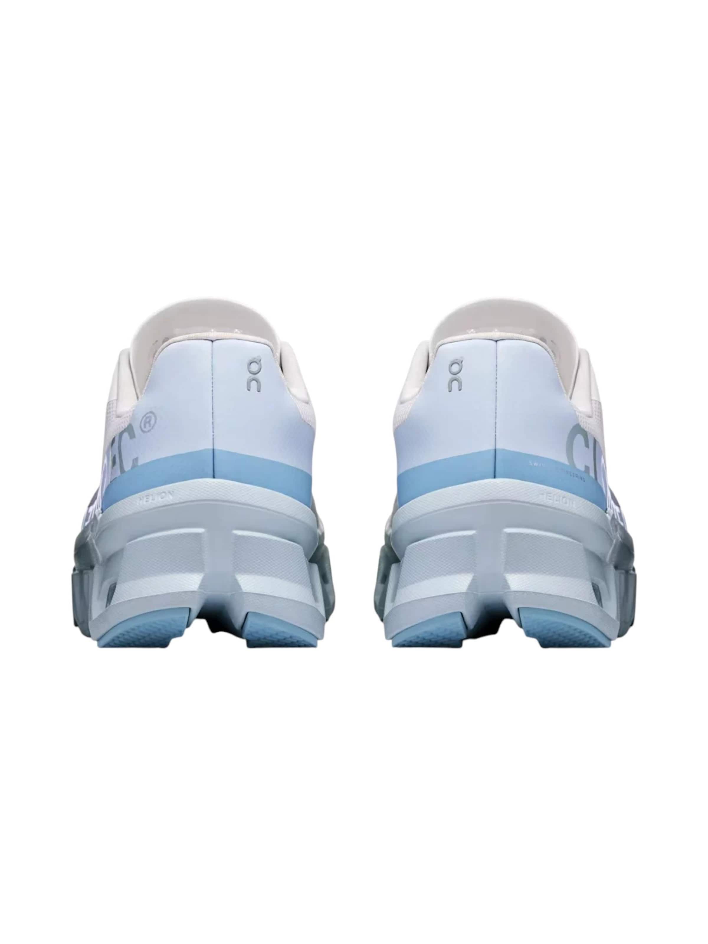 On Running shoe 'Cloudmonster' in White