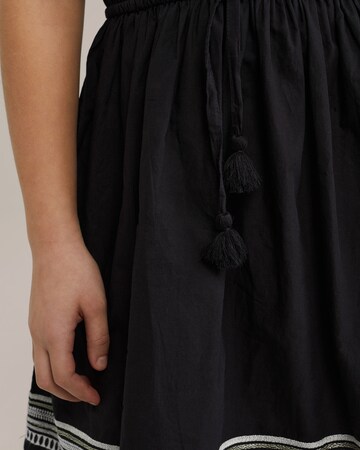 WE Fashion Dress in Black
