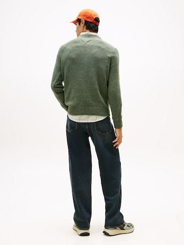 Pulover de la Tommy Jeans pe verde