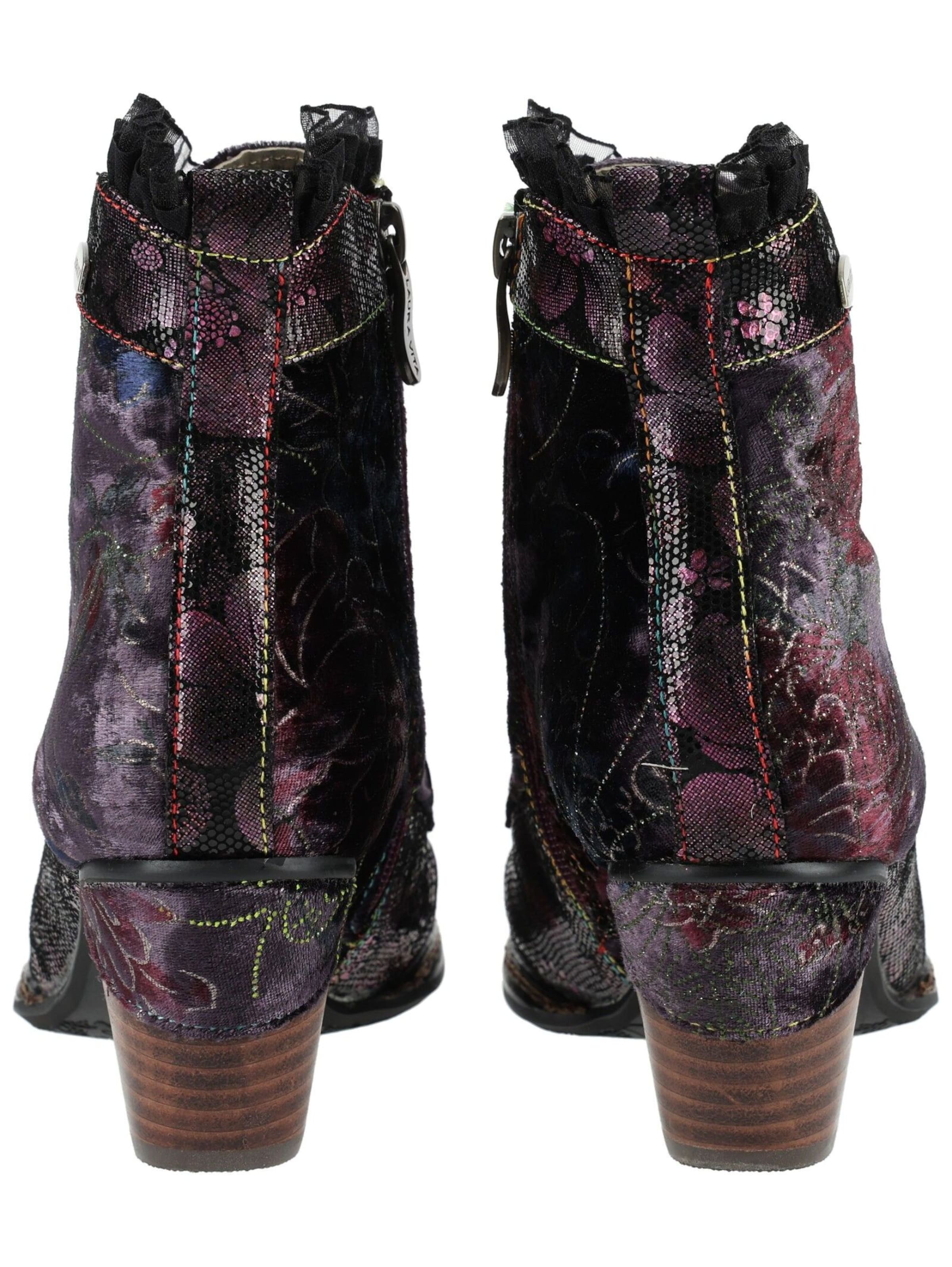 Laura Vita Lace-up bootie in Black