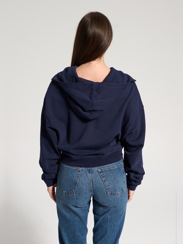 Veste de survêtement 'Chiara' NOWIHT en bleu