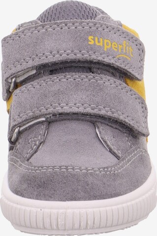 SUPERFIT - Zapatos primeros pasos en gris