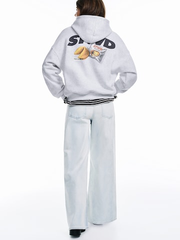 Felpa 'STWD GALLETA' di Pull&Bear in grigio: frontale