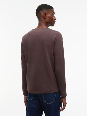 TOMMY HILFIGER Regular fit Póló - barna