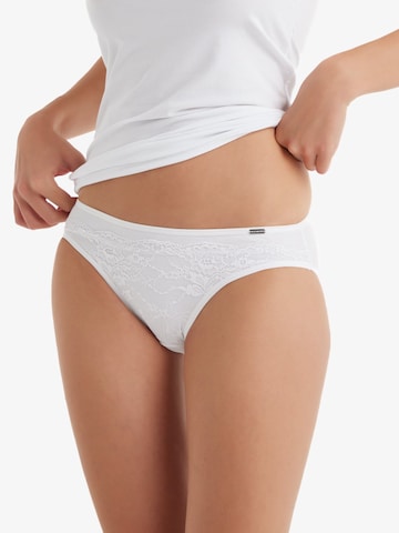 Blackspade Slip in White: front