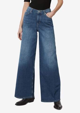 Marc O'Polo Flared Jeans 'aus Cashmere Touch Denim' in Blue: front
