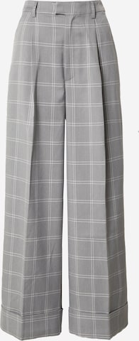 Gina Tricot - Pierna ancha Pantalón plisado 'Adalina' en gris: frente