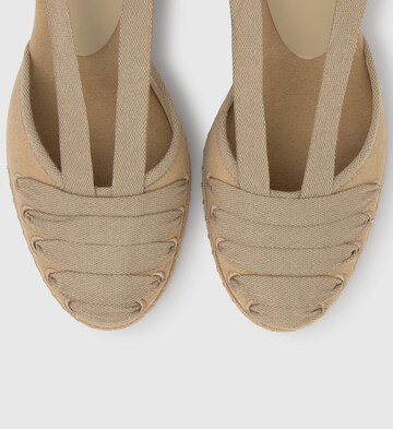 Castañer Espadrilles 'Corcega' in Beige
